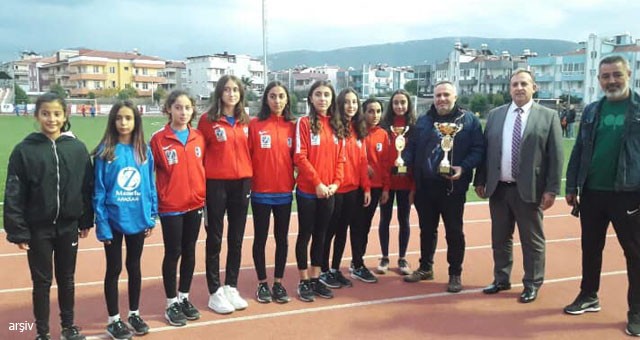 Milas Gençlikspor alt yapı takımları yaz tatili için çalışmalarına ara verdiler