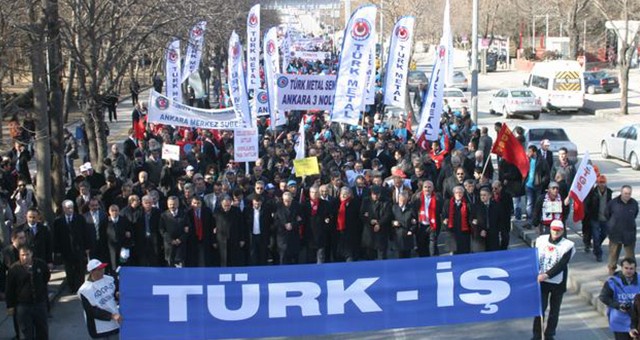 TÜRK-İŞ MUĞLA İL TEMSİLCİSİ FATİH ERÇELİK:  “KRİZİN BEDELİ EMEKÇİLERE ÖDETİLEMEZ”