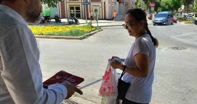 Zafer Partisi'nden 'sığınmacılar gitsin' imza kampanyası