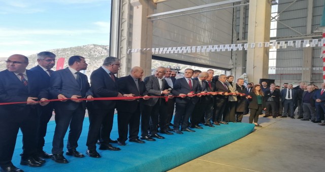 Ören’deki Avrupa’nın en büyük yat yapım, bakım ve çekek yeri “TERSAN MARINE”, Bakan Uraloğlu’nun katılımıyla açıldı..