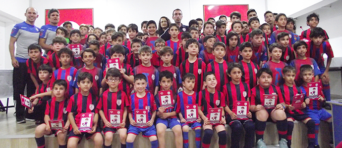 Altınordu Spor Kulübü’nden sporculara beslenme semineri