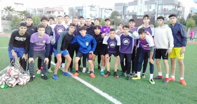 Pazar günü saat 10:30’da Yeni Milasspor  U16 Takımı ile Milas Gençlikspor U16 Takımı karşı karşıya  gelecek