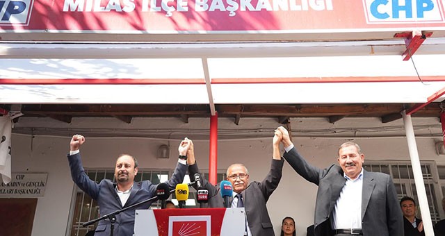 CHP Milas İlçe Başkanlığı’nda Bayrak Değişimi, ​​​​​​​Ahmet Kılbey Görevi Devraldı