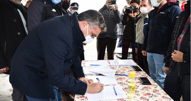 Başkan Toksöz’den “Çimento fabrikasına hayır” kampanyasına destek!