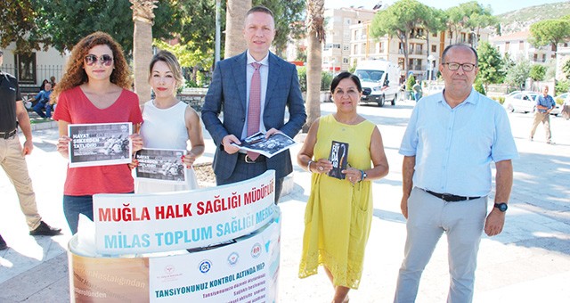 Sigara ve şekerin zararları konusunda vatandaşlar bilgilendirildi