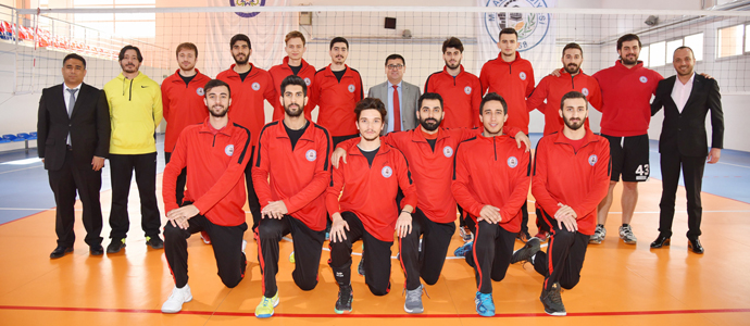 Başkan Tokat, Lider Voleybolcularımızın yeni yılını kutladı