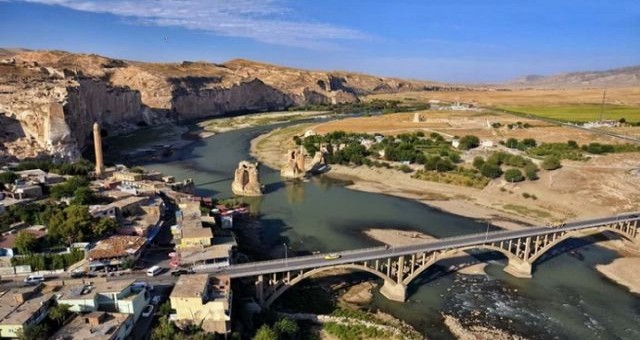 DİCLE'NİN YUTACAĞI ŞEHİR / HASANKEYF