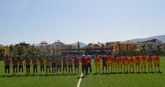 Futbolda Şampiyon Atatürk Mesleki ve Teknik Anadolu Lisesi