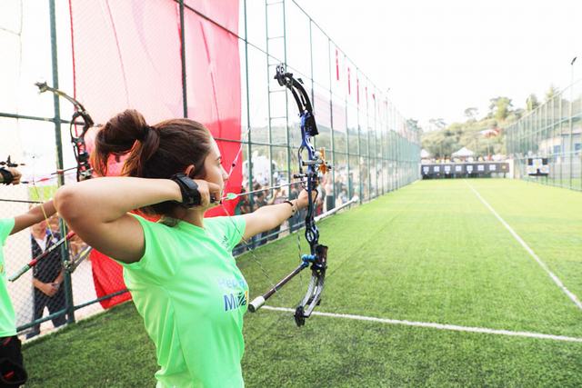 Bencik ‘Halı Saha ve Okçuluk Tesisi’ hizmete sunuldu