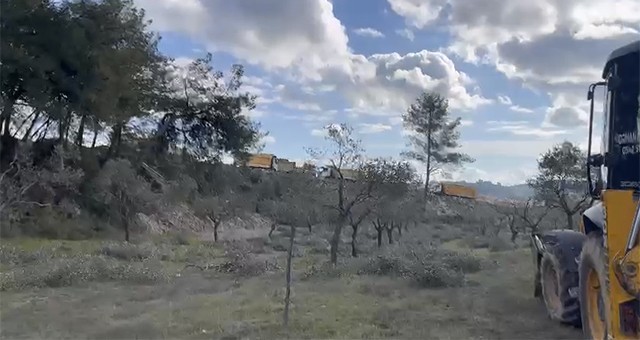 YK Enerji: “İDDİALAR GERÇEĞİ YANSITMIYOR” - İkizköylüler: “ZEYTİNLERİMİZİ KORUMAYA DEVAM EDECEĞİZ”
