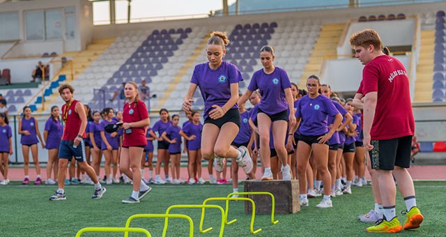 Voleybolun Genç Yetenekleri Stadyumda Ter Döktü