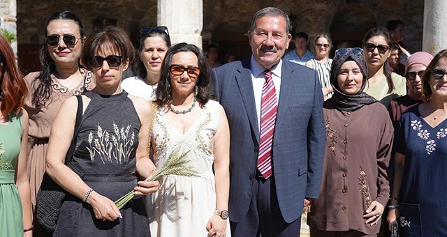 Hayat Boyu Öğrenme Coşkusu Kortejle Başladı, Moda Şöleniyle Taçlandı