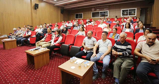 Hasat öncesi zeytinyağı işletme sahipleriyle toplanıldı