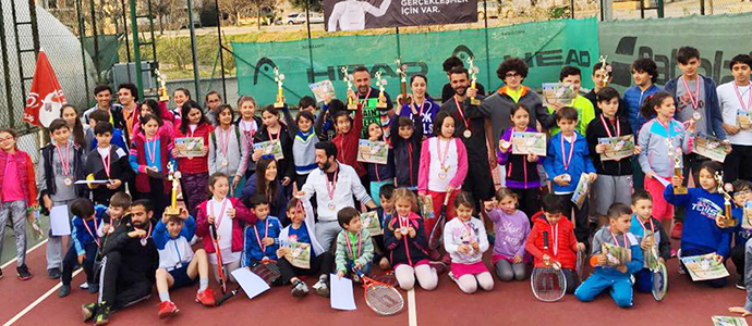 ‘Çanakkale Şehitlerini Anma Tenis Turnuvası’ yapıldı