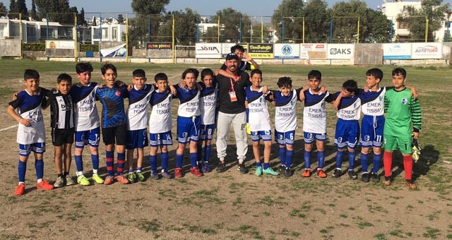 Milas Gençlikspor U11 takımı namağlup grup şampiyonu