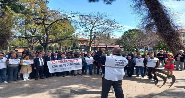 EMEKLİLER ŞEHİR PARKI’NDAN HAYKIRDI: “BIÇAK KEMİKTE”