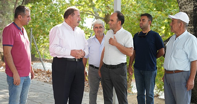 Kırsal Mahallelerdeki Yol Çalışmaları Tüm Hızıyla Sürüyor