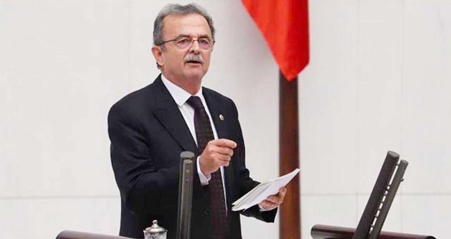 CHP’li vekillerin ‘emekliye bayram ikramiyesi 1500 TL olsun’ teklifi, AKP-MHP oylarıyla reddedildi