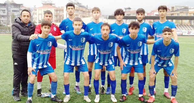 Milas Gençlik Spor U18 evinde Yatağan Spor U18 takımına yenildi