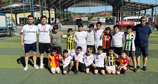Milas Belediyesi Yaz Futbol Okulu’nda Minik Sporcular Antrenmanlara Başladı