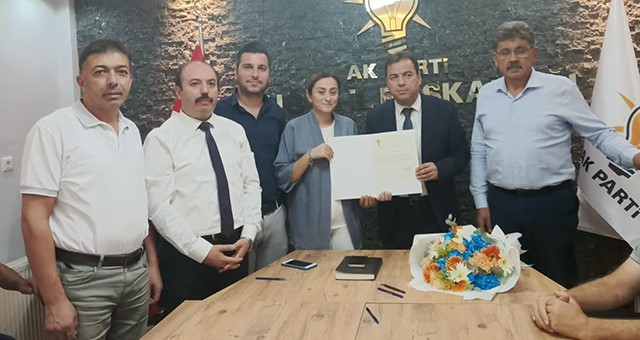 Duygu Pınar Marçalı Doğru mazbatasını aldı, göreve başladı