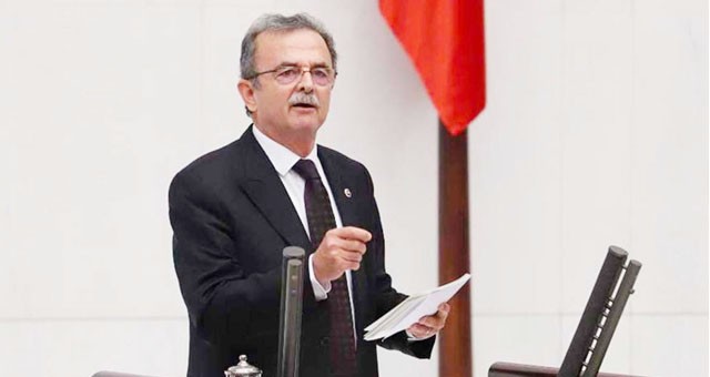 GİRGİN: “MUĞLA SAHİLLERİ, YÖNETİMİ BİLE BELLİ OLMAYAN MUÇEV’İN KEYFİNE BIRAKILAMAZ”