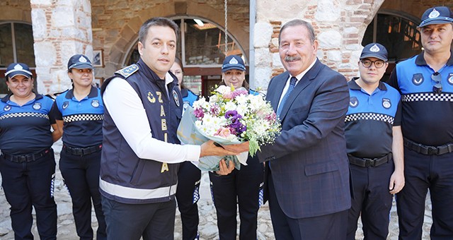 Başkan Topuz, Zabıta Haftası’nı Personeli İle Kutladı