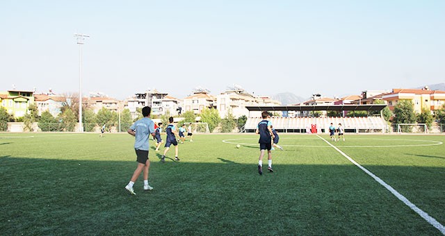 Milas Gençlikspor U16 takımı farklı kazandı