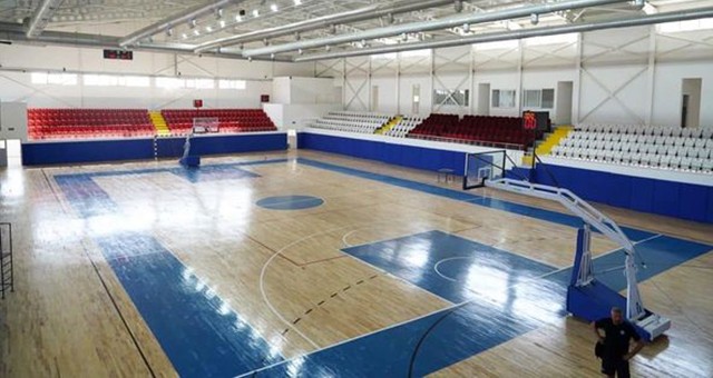 Milas Kapalı Spor Salonu, halen tamamlanmayı bekliyor!