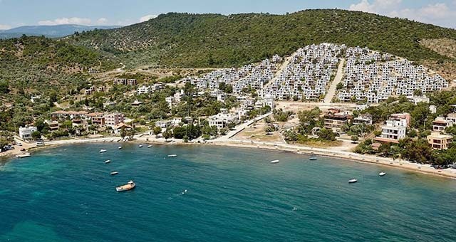Cumhurbaşkanı yardımcısının yazlığı da orada:  5 Bin Kişinin Yaşadığı Tatil Cennetinde Beş Gündür Su Yok