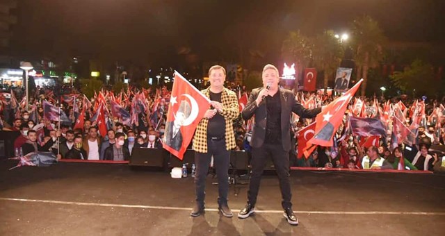 29 Ekim, fener alayı ve konserlerle taçlandı..