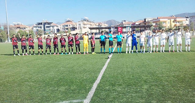 Milas Belediye Beçinspor, Milas Gençlikspor takımını 1-0 yendi