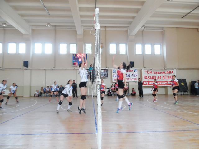 ‘Gençlik Haftası Voleybol Turnuvası’ başlıyor