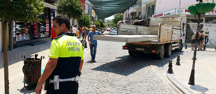 İlçemizde 20’ye yakın öğretmen açığa alındı