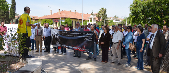 “İstifa etmeli ve sözleri nedeniyle yargılanmalıdır!”