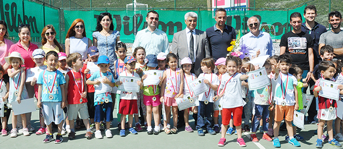 Milas Tenis Akademisi’nin Minik Öğrencileri Madalyalandı