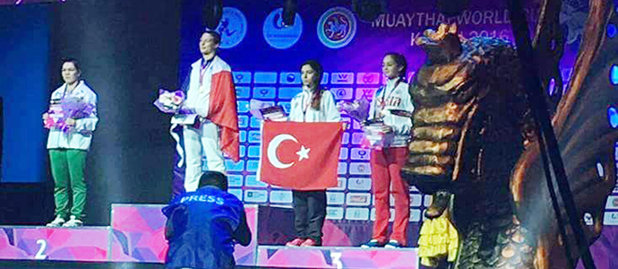 Milaslı sporcumuz ikincilik kürsüsüne çıktı