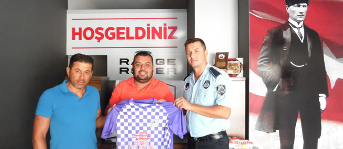 Milasspor Masterler Futbol Takımına forma hediye edildi