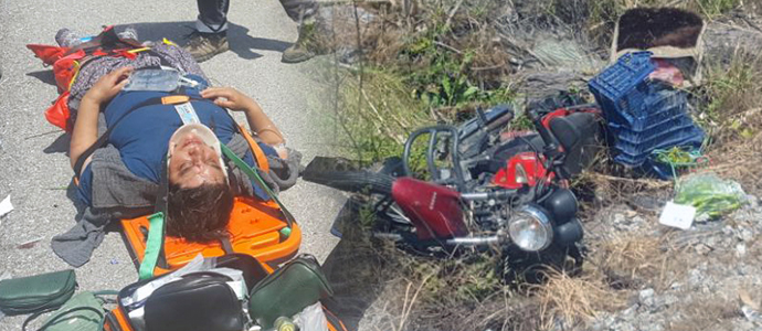 Lüleburgaz Motosiklet Kazası  . Lüleburgaz�dA Trafik Kazası Kırklareli�nIn Lüleburgaz Ilçesinde Kamyonun Açık Unutulan Damperinin Üst Geçide Çarpması Sonucu 2 Kişi Yaralandı.
