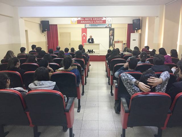 Öğrencilere ‘temel dil bilgisi’ ve ‘kariyer basamakları’ semineri…