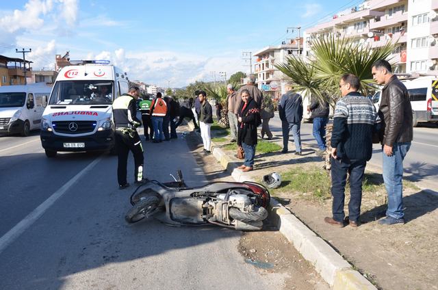 Otomobille motosiklet çarpıştı, 1 yaralı var