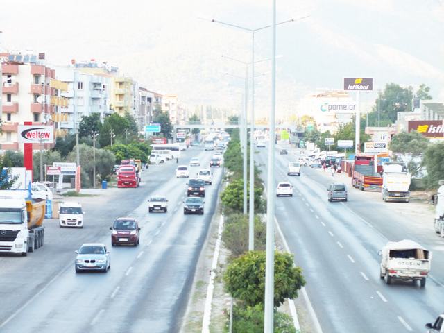 Tatilcilerin dönüş yolu çileliydi..