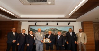 Muğla’nın ihracatının ithalatını karşılama oranı yüzde 326 oldu        Muğla su ürünleri ihracatında 1 milyar dolara koşuyor