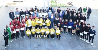 Kaymakam Böke Başarılı Öğrencileri Tebrik Etti