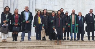 “Çocukların demokratik bir toplumda barış içinde yaşayabilmeleri için…”