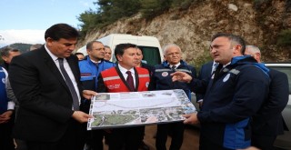 Ahmet Aras: “Tüm ilçelerimizde yol yatırımlarımız aynı titizlikle devam edecek”