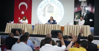 Araç Alımı ve Labranda Bayilik Düzenlemesi Oybirliğiyle Kabul Edildi