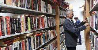 Muğla Okuyor, Muğla Paylaşıyor: Büyükşehir’in Kitap Kampanyasına Yoğun İlgi