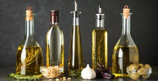 Zeytinyağı ihracatı üretici olmayan ülkelere yapılan ihracatla ayakta kaldı