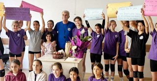 Eşref Mete, “Emekli Olmadım, Ayrılmam Talep Edildi”
